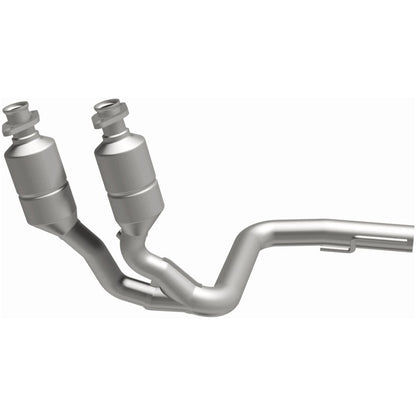 MagnaFlow Direct Fit Catalytic Converter 99-00 Grand Cherokee 4.0L
