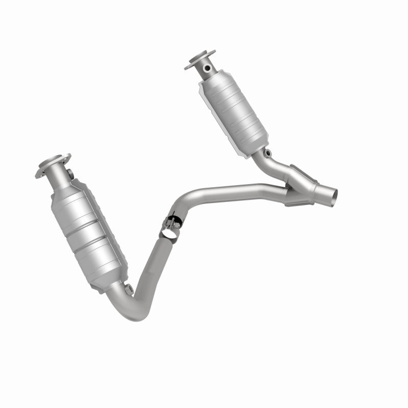 MagnaFlow Direct Fit Catalytic Conv 05-06 Dodge Dakota/2006 Mitsubishi Raider 3.7L Y-Pipe Assembly