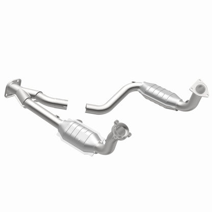MagnaFlow Direct Fit Catalytic Converter 03-06 Chevy SSR 5.3/6.0 OEM