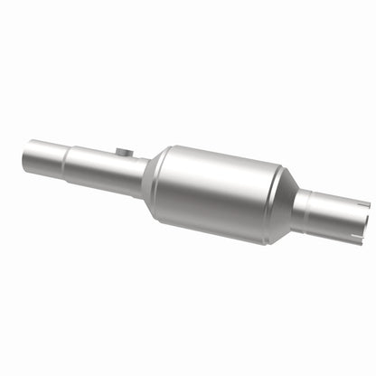 MagnaFlow Direct Fit Catalytic Converter 96-98 Jeep Grand Cherokee Underbody