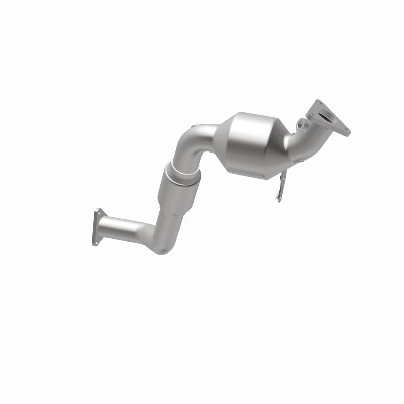 MagnaFlow Direct Fit Catalytic Converter 07 VW Touareg 3.6L Rear close