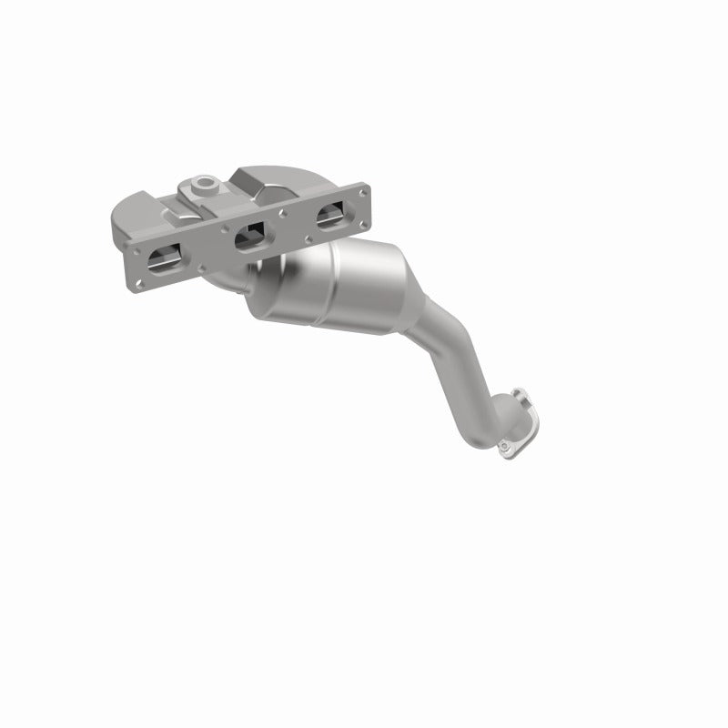 MagnaFlow Direct Fit Catalytic Converter BMW 5 01-03 front