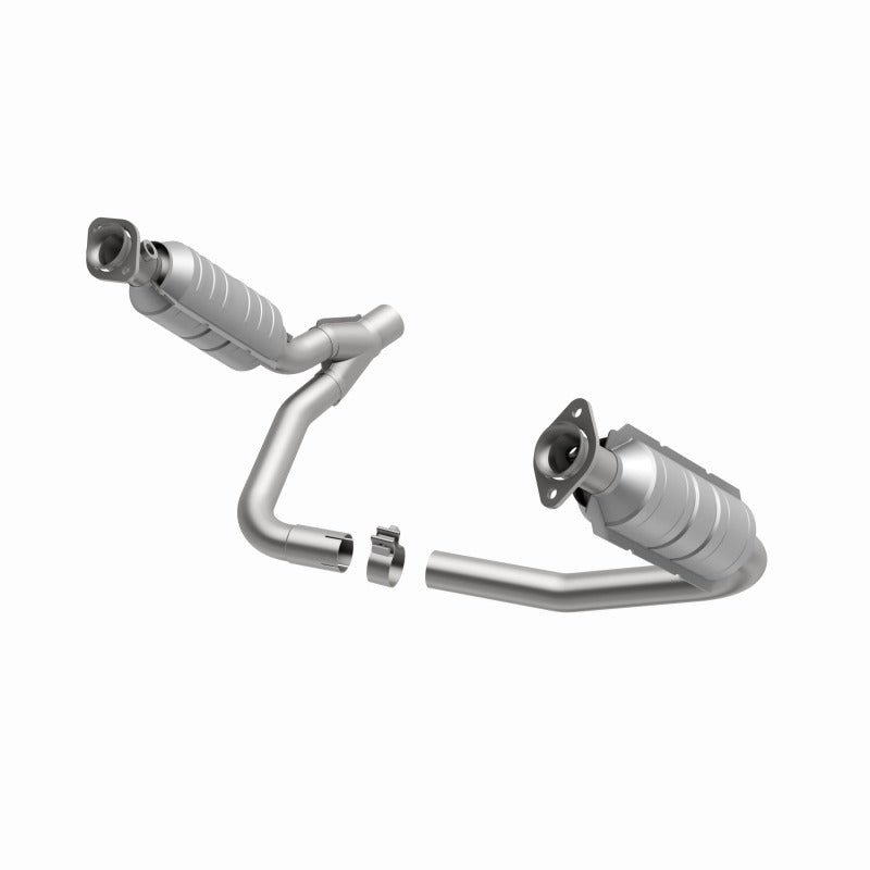 MagnaFlow Direct Fit Catalytic Conv 05-06 Dodge Dakota/2006 Mitsubishi Raider 3.7L Y-Pipe Assembly
