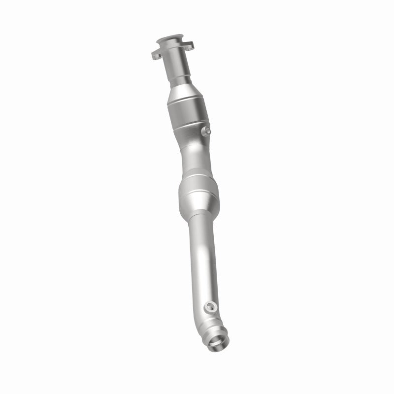 MagnaFlow Direct Fit Catalytic Converter 2014-2016 Land Rover LR4 V6 3 OEM Underbody