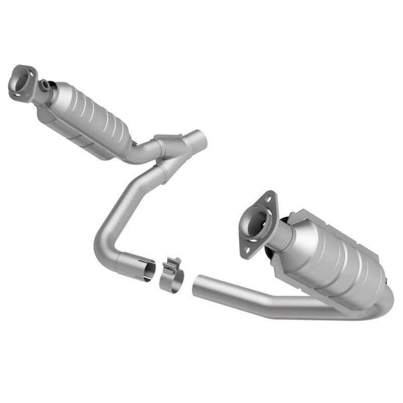 MagnaFlow Direct Fit Catalytic Conv 05-06 Dodge Dakota/2006 Mitsubishi Raider 3.7L Y-Pipe Assembly