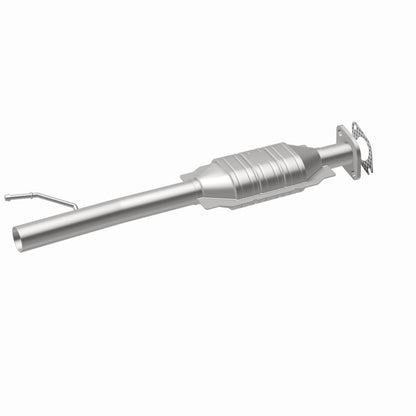MagnaFlow Direct Fit Catalytic Converter 01-04 Ford Escape 3.0L Rear / 01-04 Mazda Tribute 3.0L Rear