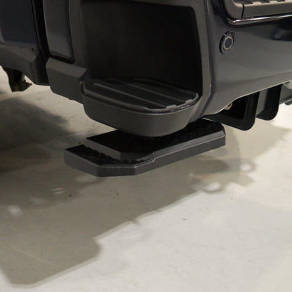 Ford Super Duty F-250/F-350 (2023-2026) Retractable Bed Step