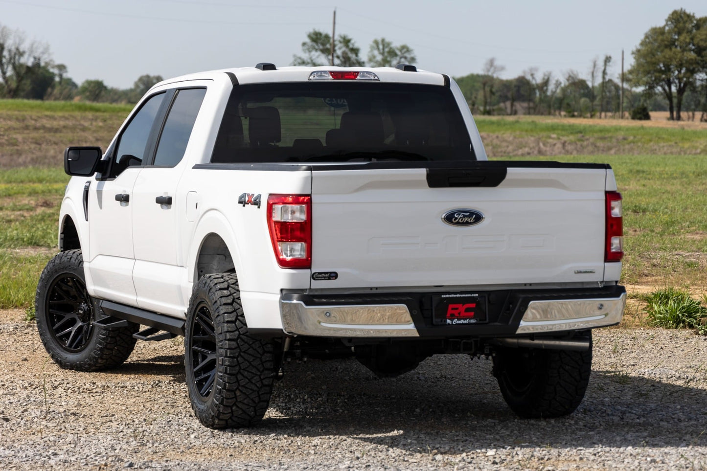SRL2 Adj Aluminum Step | Crew Cab | Ford F-150/Lightning/F-250/F-350/Raptor (15-26)