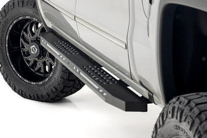 AC2 Running Boards | Amber/White | Crew Cab | Chevy/GMC 1500 (07-18)