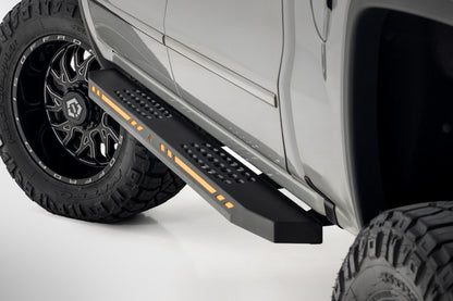AC2 Running Boards | Amber/White | Crew Cab | Chevy/GMC 1500 (07-18)