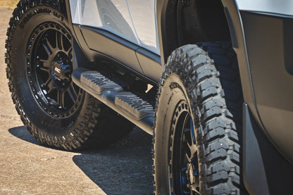 Oval Nerf Steps | Black | Toyota Land Cruiser 4WD (2024-2026)