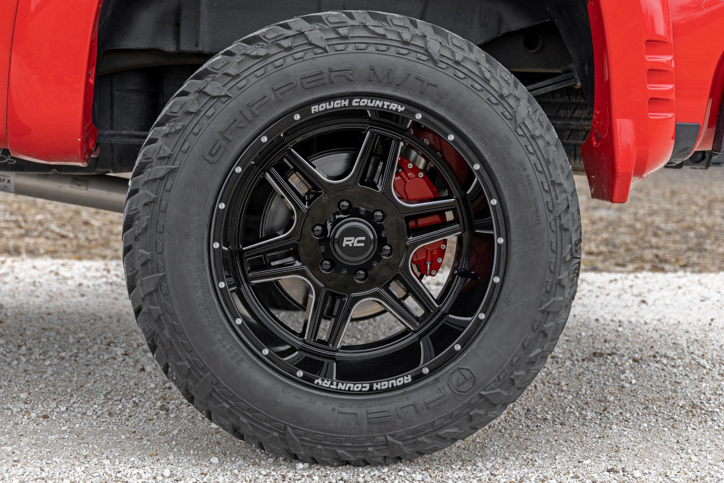 Rough Country 92 Series Wheel | Machined One-Piece | Gloss Black | 18x9 | 6x5.5 | +18mm