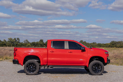 HD2 Aluminum Running Boards | Crew Cab | Chevy/GMC 1500/2500HD/3500HD (19-26)