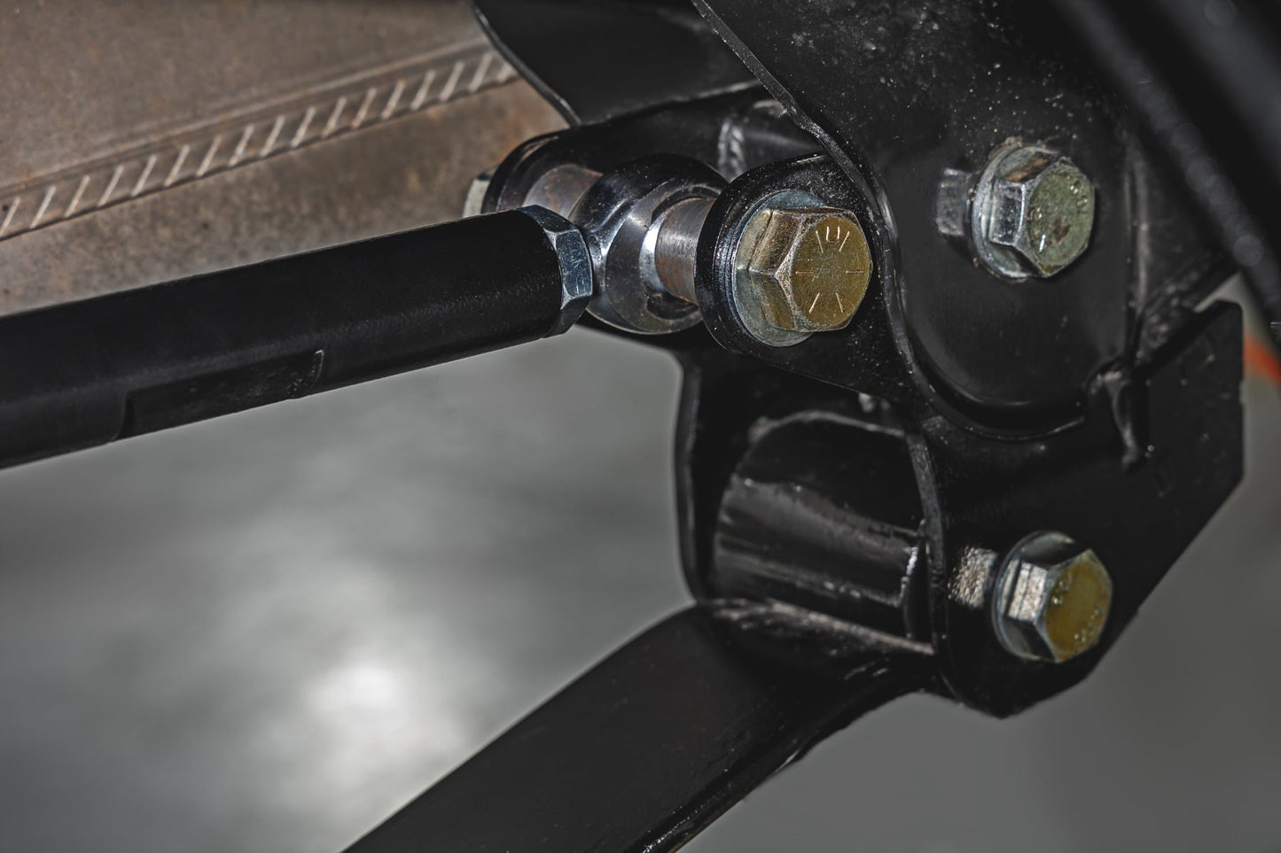 Traction Bar Kit | 2-5 Inch Lowering Kit | Ford F-150 (2015-2026)