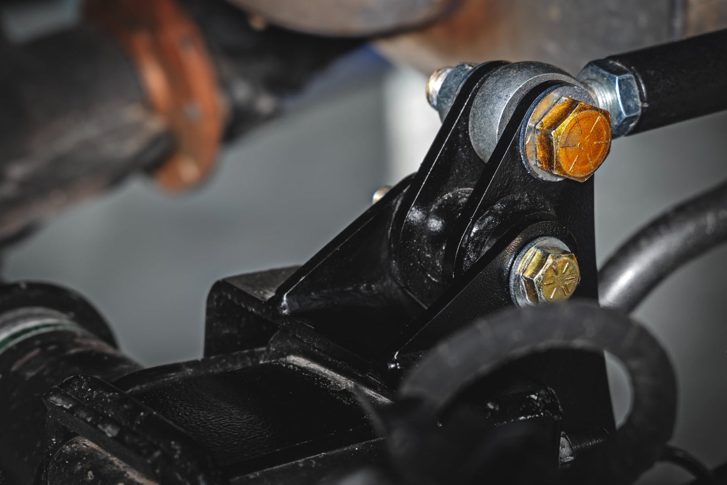Traction Bar Kit | 2-5 Inch Lowering Kit | Ford F-150 (2015-2026)