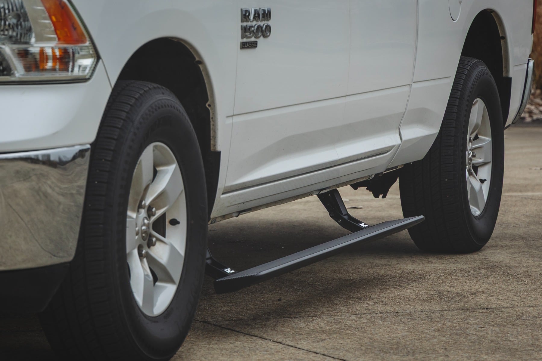 Power Running Boards | HT-Series | Quad Cab | Ram 1500 2WD/4WD (2009-2018 & Classic)