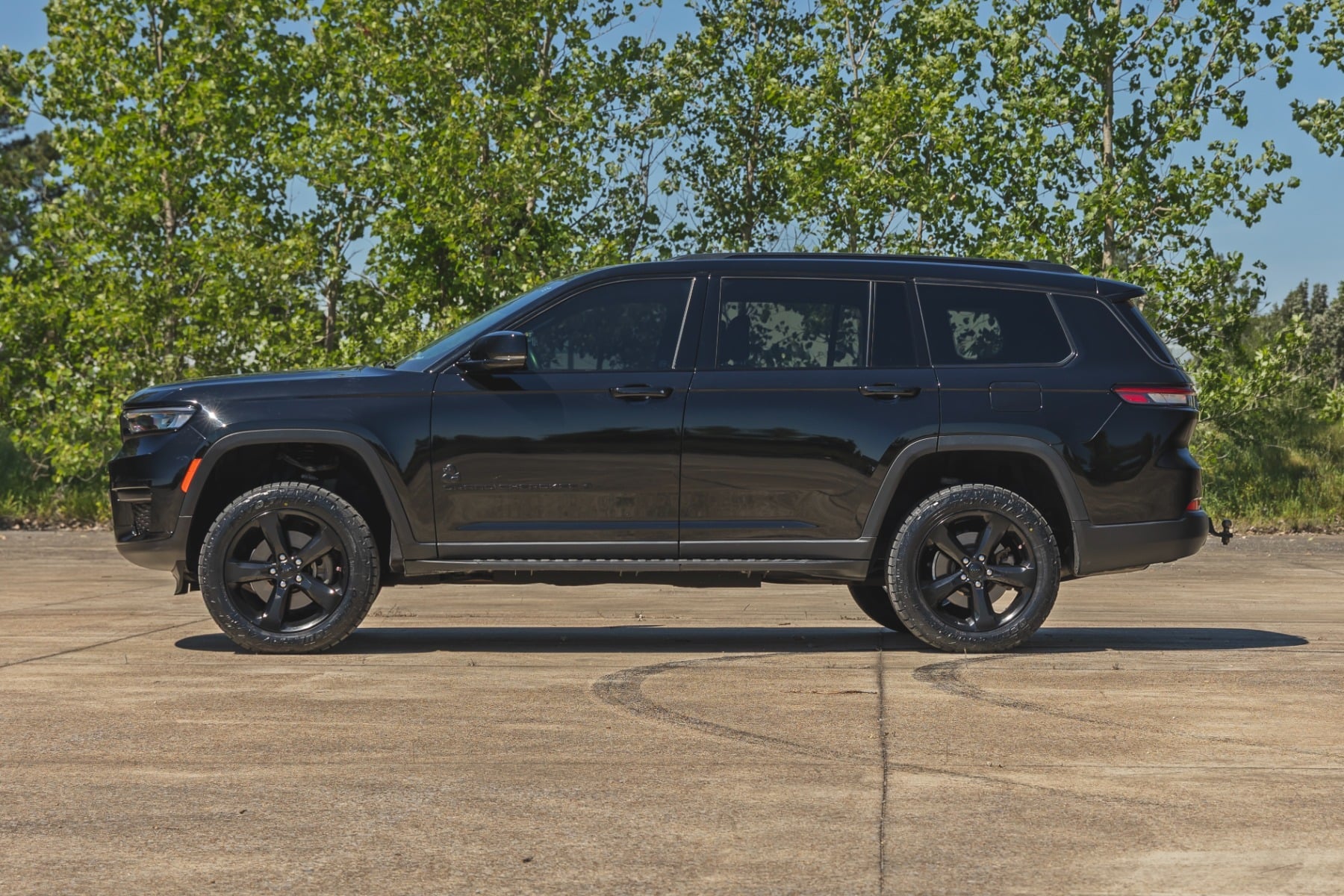 2 Inch Lift Kit | W/O Air Suspension | Jeep Grand Cherokee L 2WD/4WD (2021-2026)