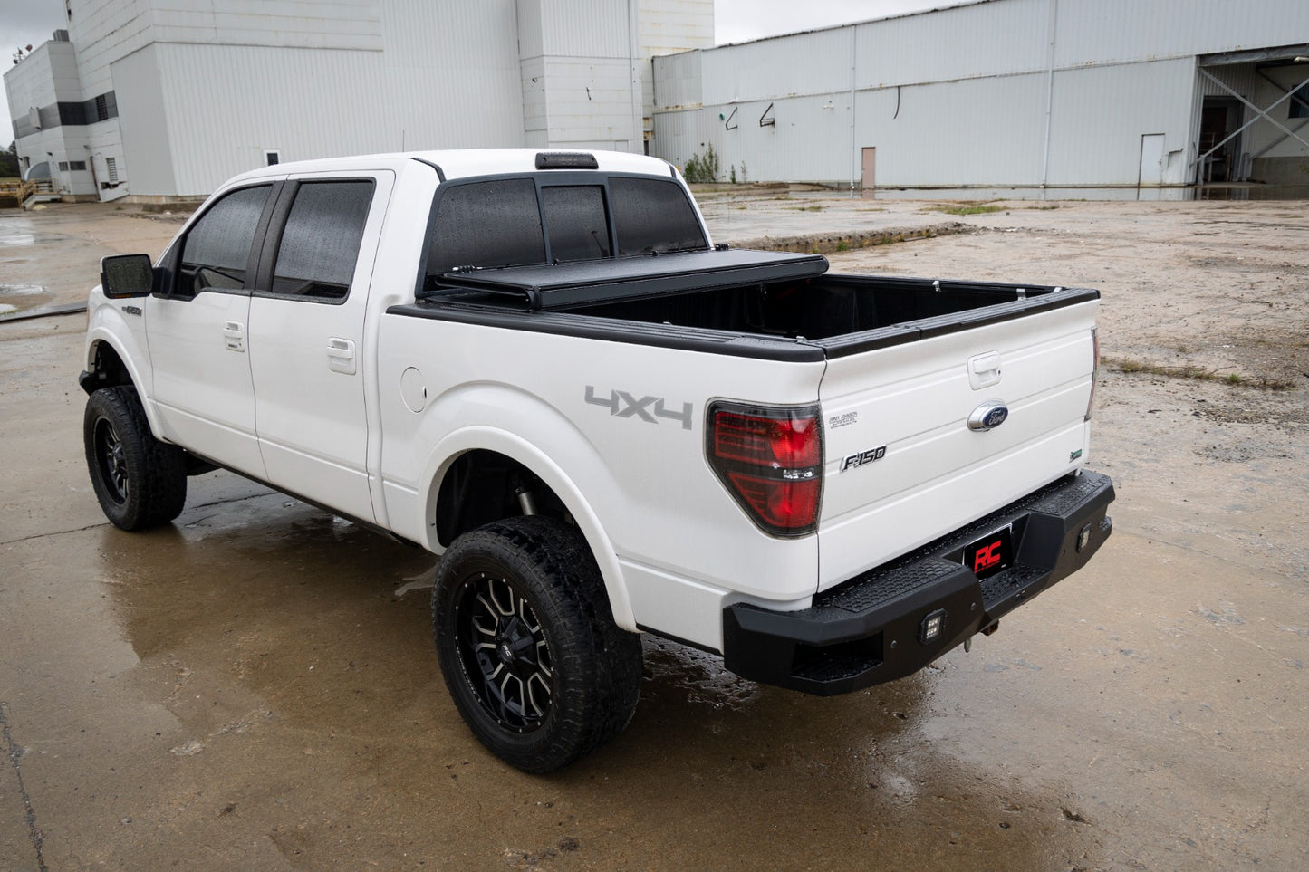 Hard Low Profile Bed Cover | Ford F-150 2WD/4WD (2004-2014)