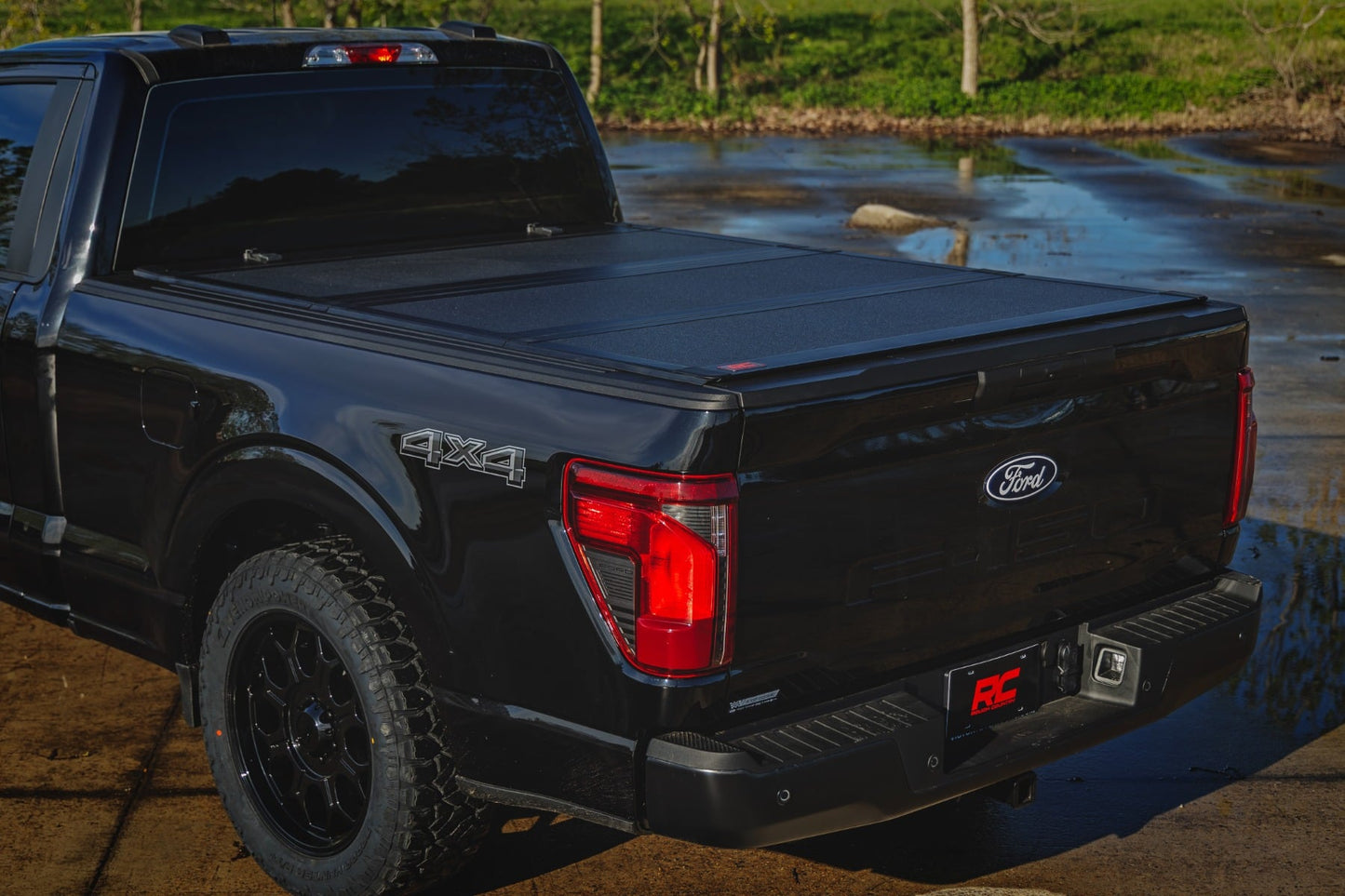 Hard Tri-Fold Flip Up Bed Cover | 6'7" Bed | Ford F-150 2WD/4WD (2021-2026)