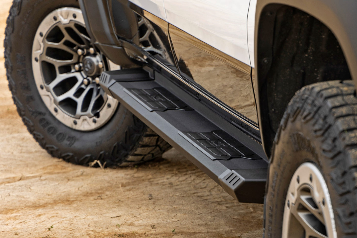 HD2 Aluminum Running Boards | Crew Cab | Ram 1500 (19-26)/1500 TRX (21-24) 