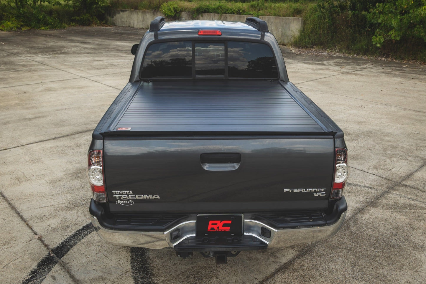 Hard Roll Up Bed Cover | 5' Bed | Toyota Tacoma 2WD/4WD (2005-2015)
