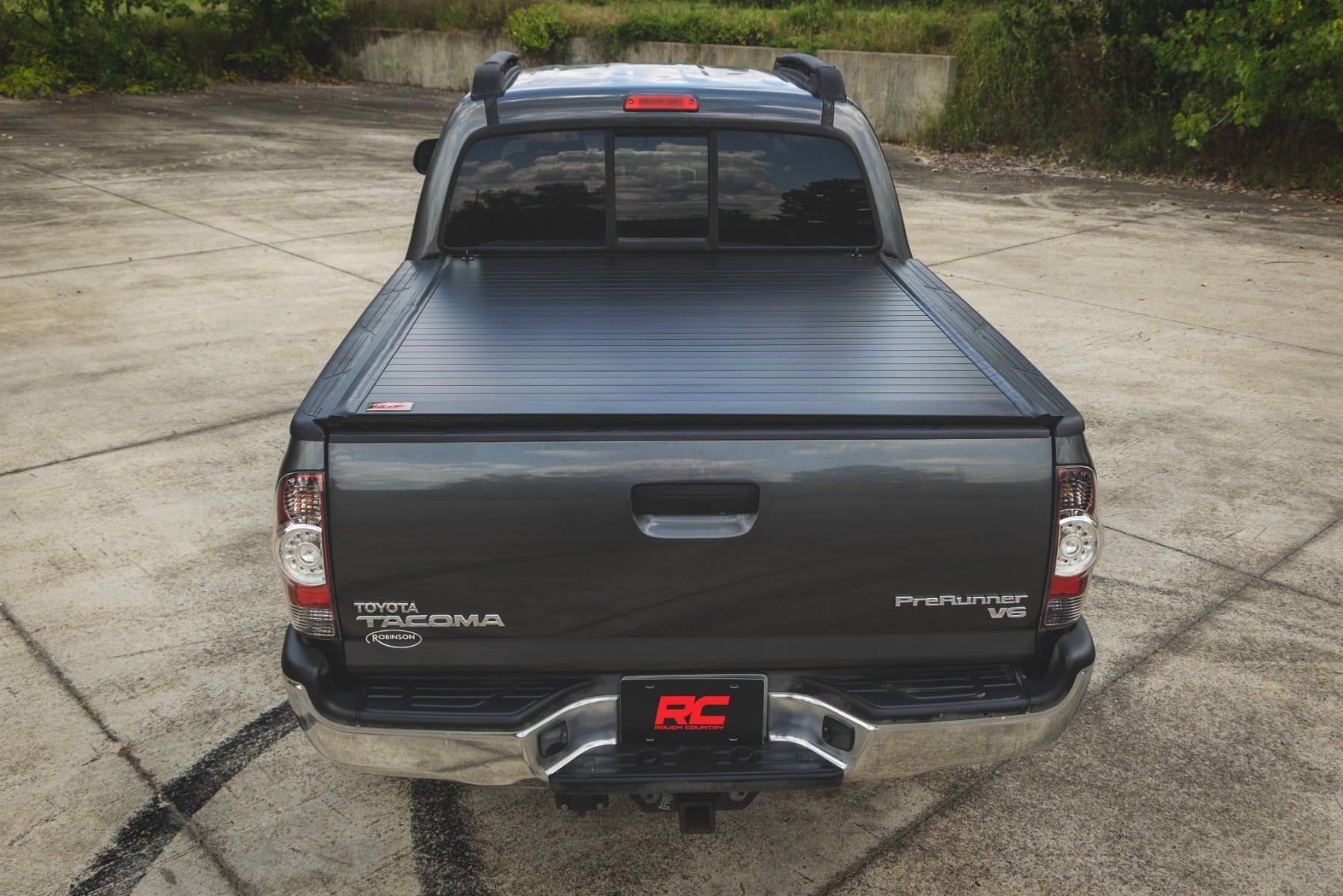 Hard Roll Up Bed Cover | 5' Bed | Toyota Tacoma 2WD/4WD (2005-2015)