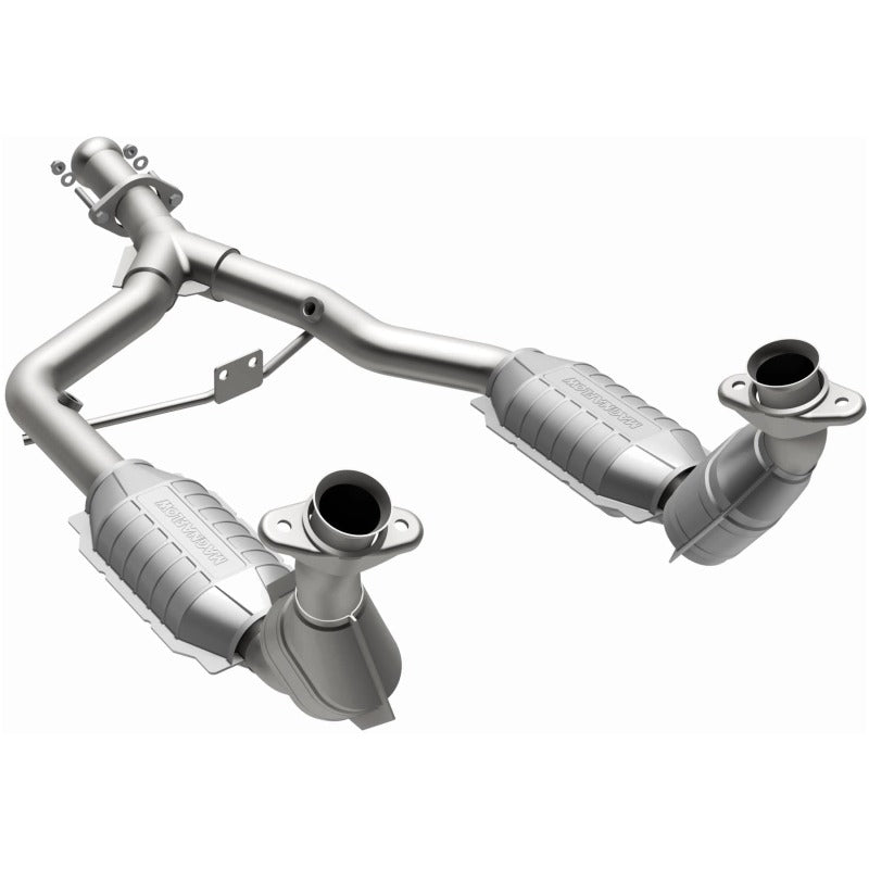 MagnaFlow Direct Fit Catalytic Converter 96-98 Ford Mustang 3.8L