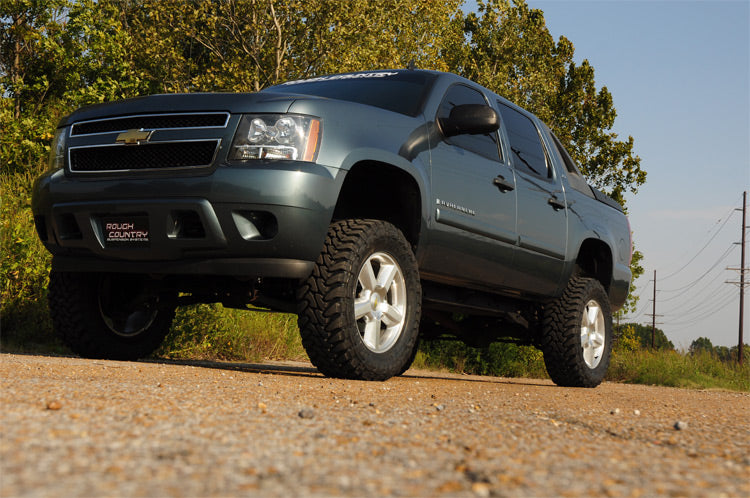 gm-lift-kit_208-installed_1_1.jpg