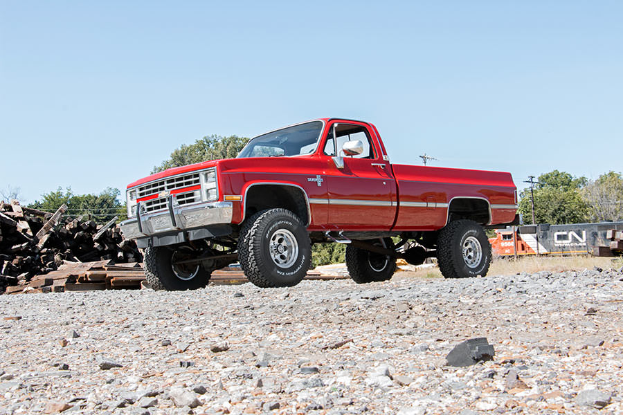 gm-lift-kit_256n2-85-red-silverado-fd.jpg