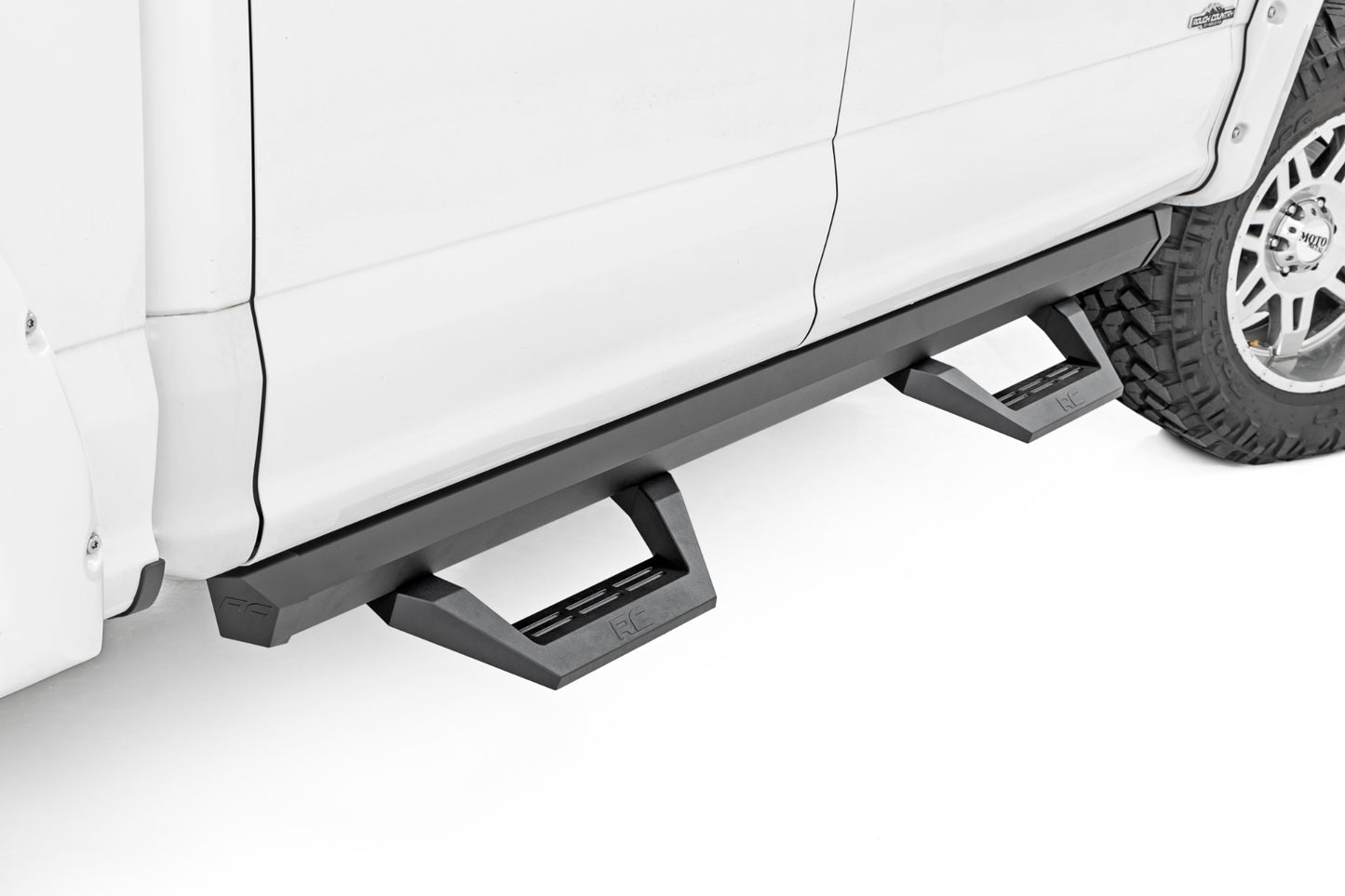 SRX2 Adj Aluminum Step | Crew Cab | Ford F-150/Lightning/F-250/F-350/Raptor (15-26)