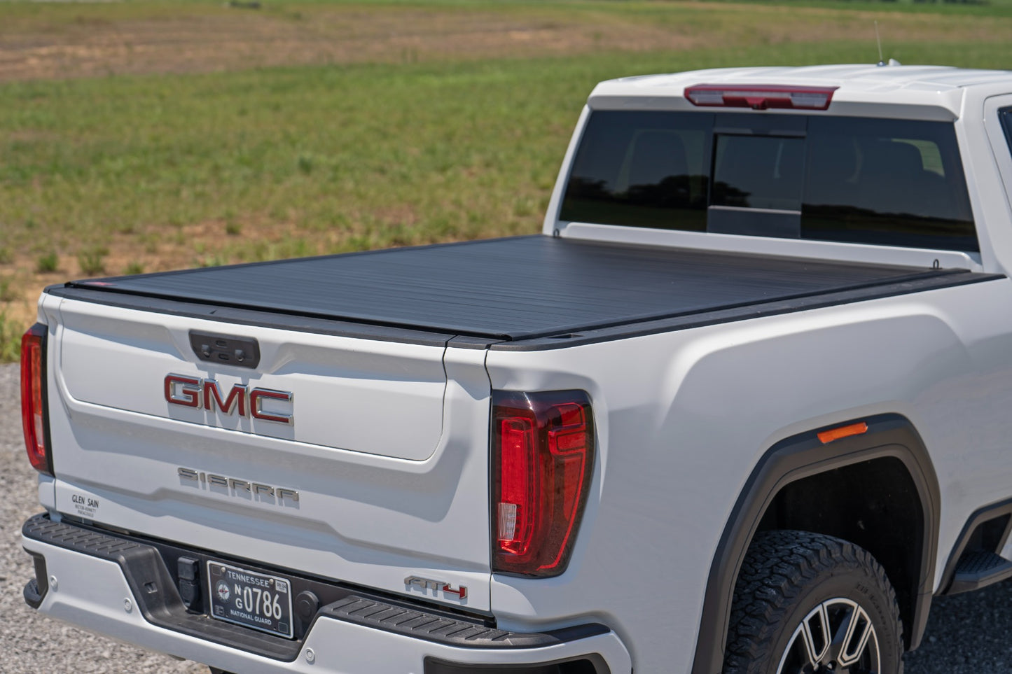 Hard Roll Up Bed Cover | 6'9" Bed | Chevy/GMC  Silverado/Sierra 2500HD/3500HD (20-26)