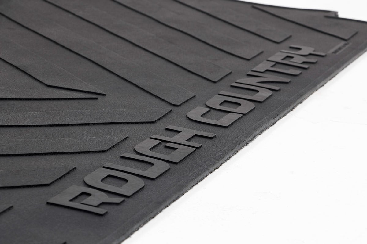 Bed Mat | 8' Bed | RC Logo | Chevy/GMC Sierra 1500 (19-26)/Silverado 1500 (19-26) 