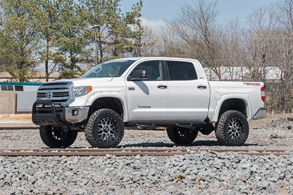 toyota-16-tundra-white-ds-trains-773n2_1.jpg