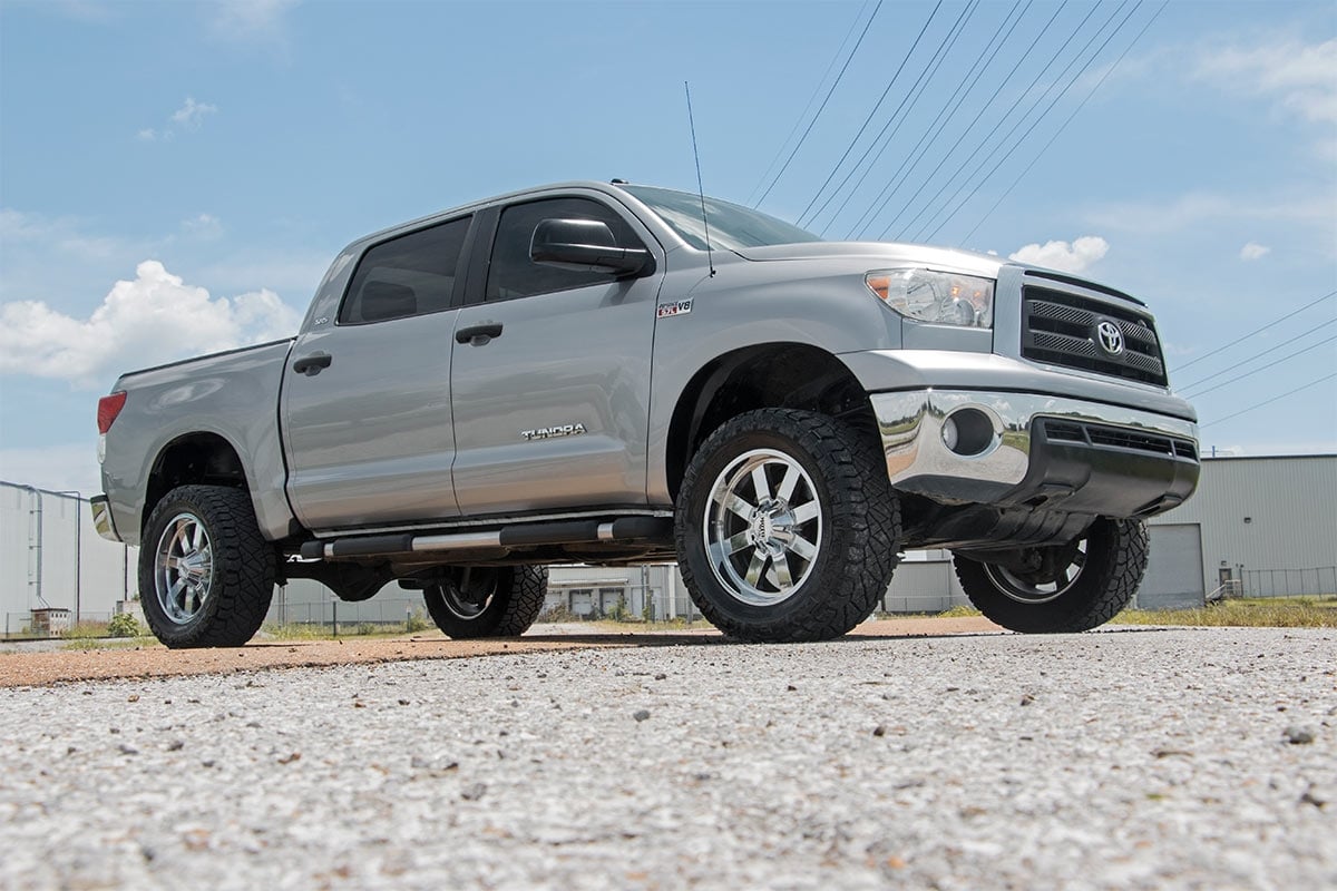 toyota-lift-kit_76720-silvertundra2_1_1_2.jpg